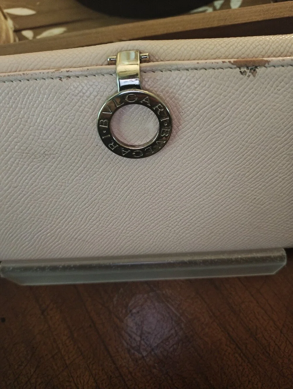 Bvlgari Pale Pink Leather Continental Wallet with Signature Circle Logo - Picture 3 of 16